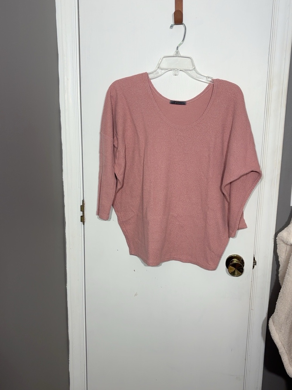 GYFT Women’s Dusty Rose Oversized Dolman Sleeve Knit Top
